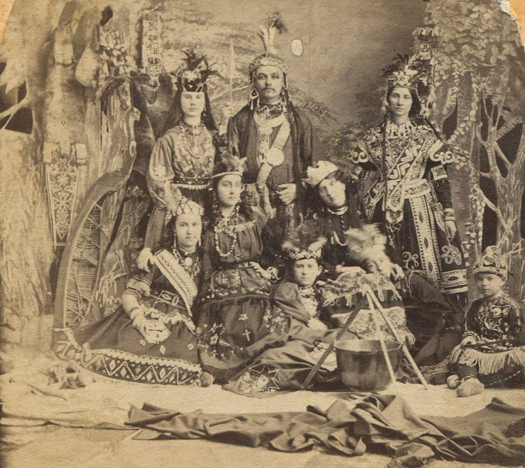 NATIVE AMERICAN GARB. RARE VINTAGE STEREOVIEW.