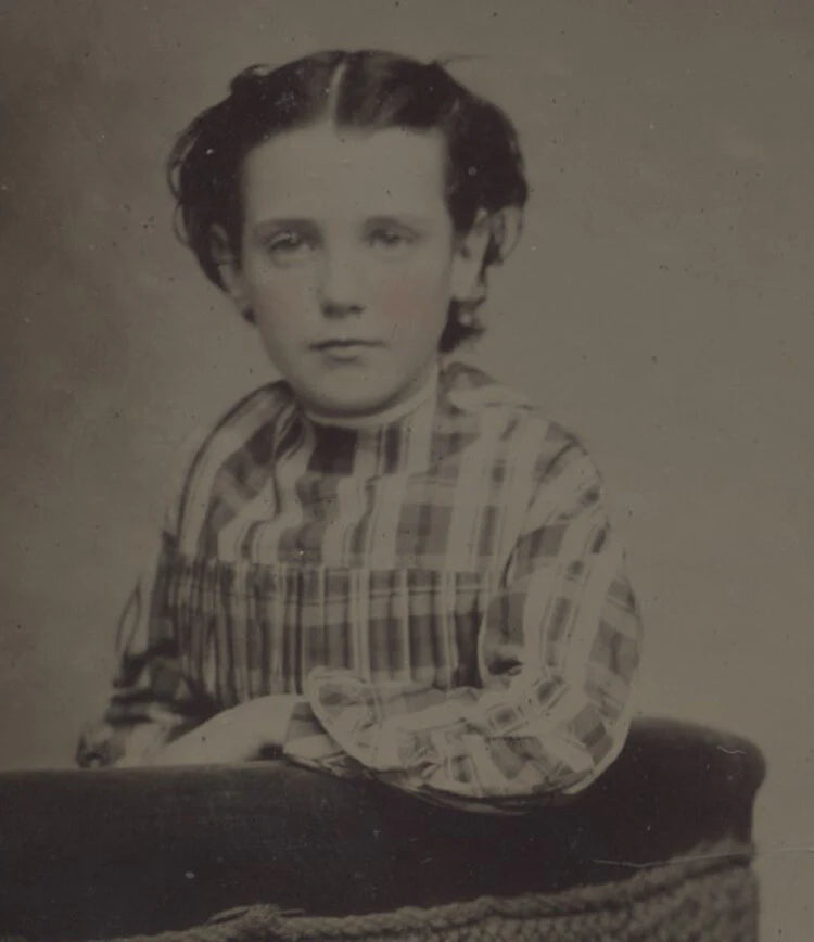 TINTYPE OF LITTLE GIRL W/ RED TINTED CHEEKS