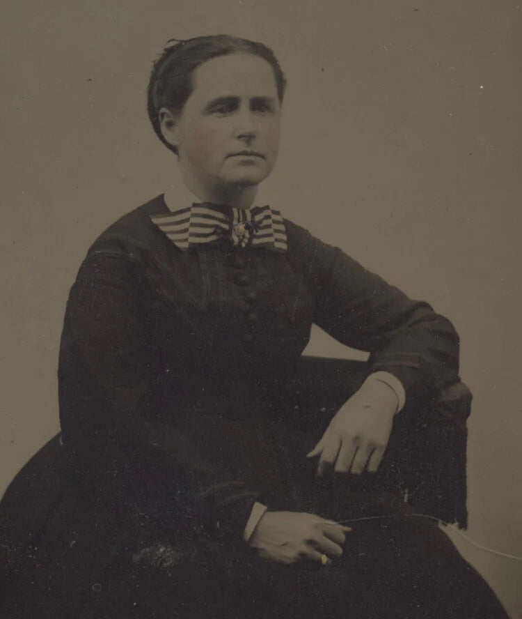 TINTYPE PORTRAIT OF WOMAN IN DRESS W/ LARGE STRIPED RIBBON