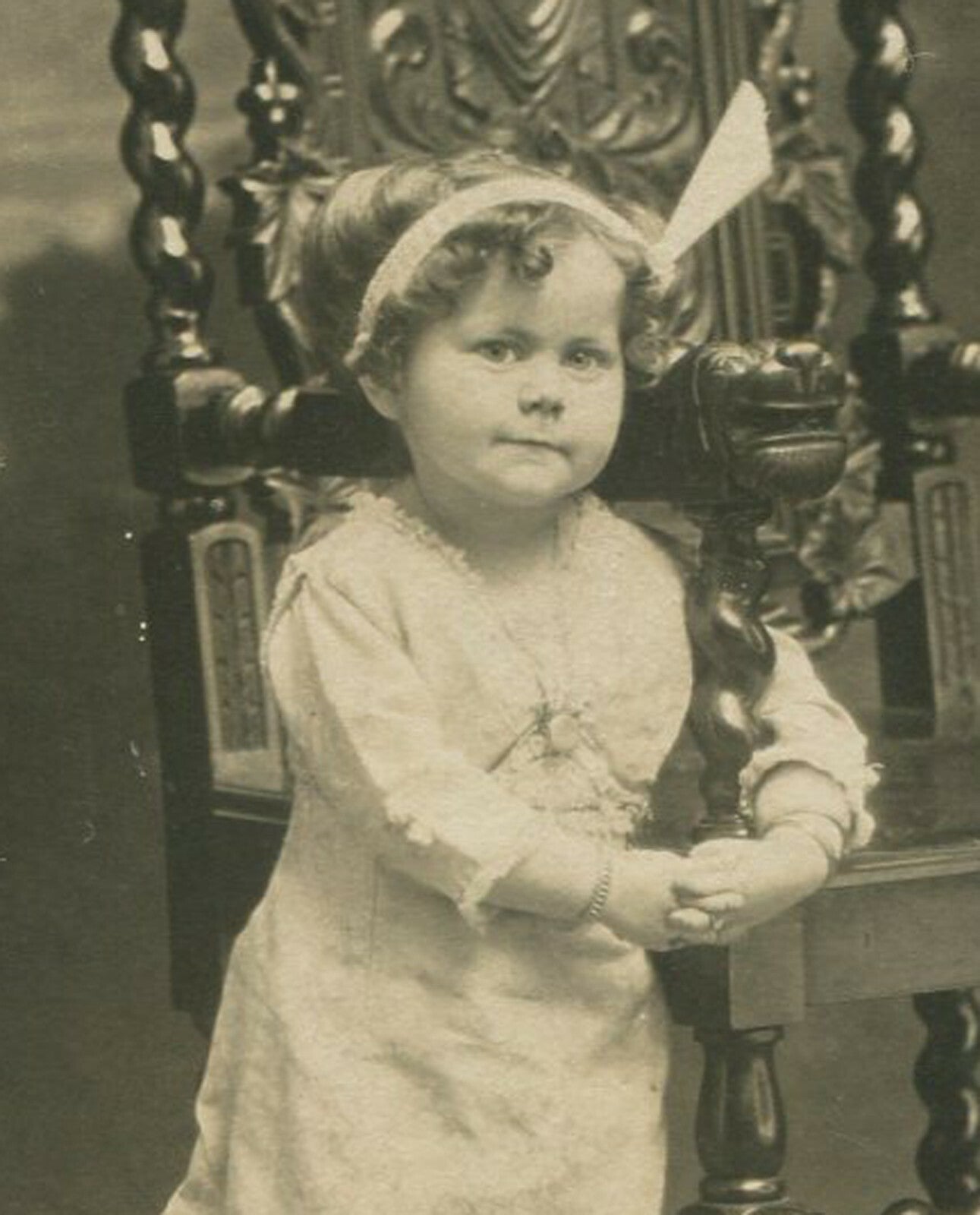 Vintage cabinet card portrait of Princess Tiny, Little Person – Boonton NJ,