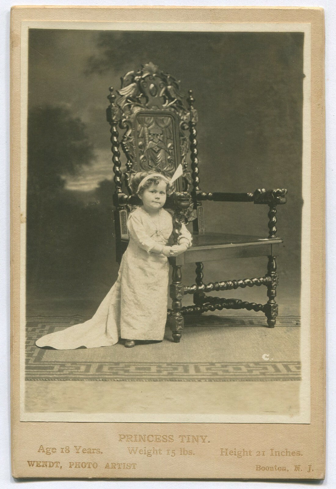 Vintage cabinet card portrait of Princess Tiny, Little Person – Boonton NJ,