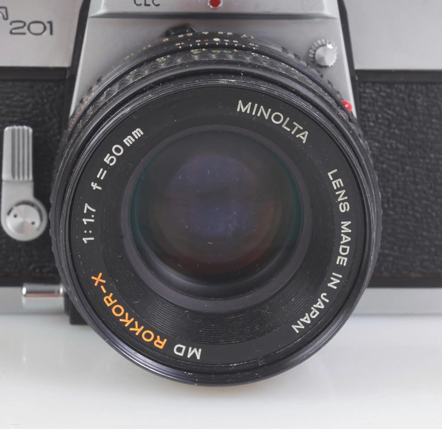 Minolta SRT201 35mm SLR Film Camera w/50mm f/1.7 Lens and Starter Film Roll