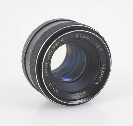 Yashica 50mm f/1.7 Auto Yashinon DS-M M42 Screw Mount Lens