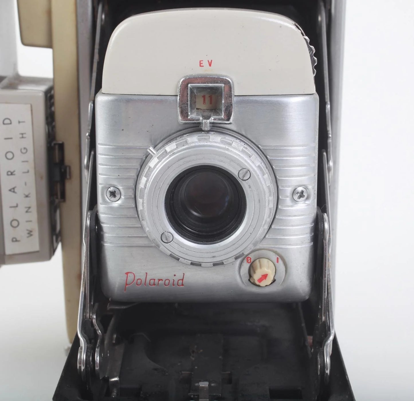 Polaroid Model 80A Land Camera w/Wink Light Flash