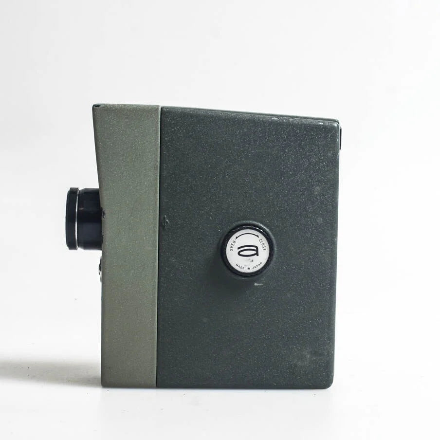 Art Deco 8mm Argus Movie Camera with Manual