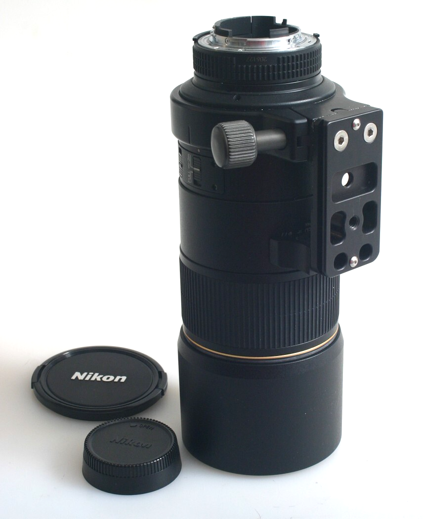 300MM F 4 NIKON ED LENS WITH ORIGINAL FRONT AND REAR CAPS