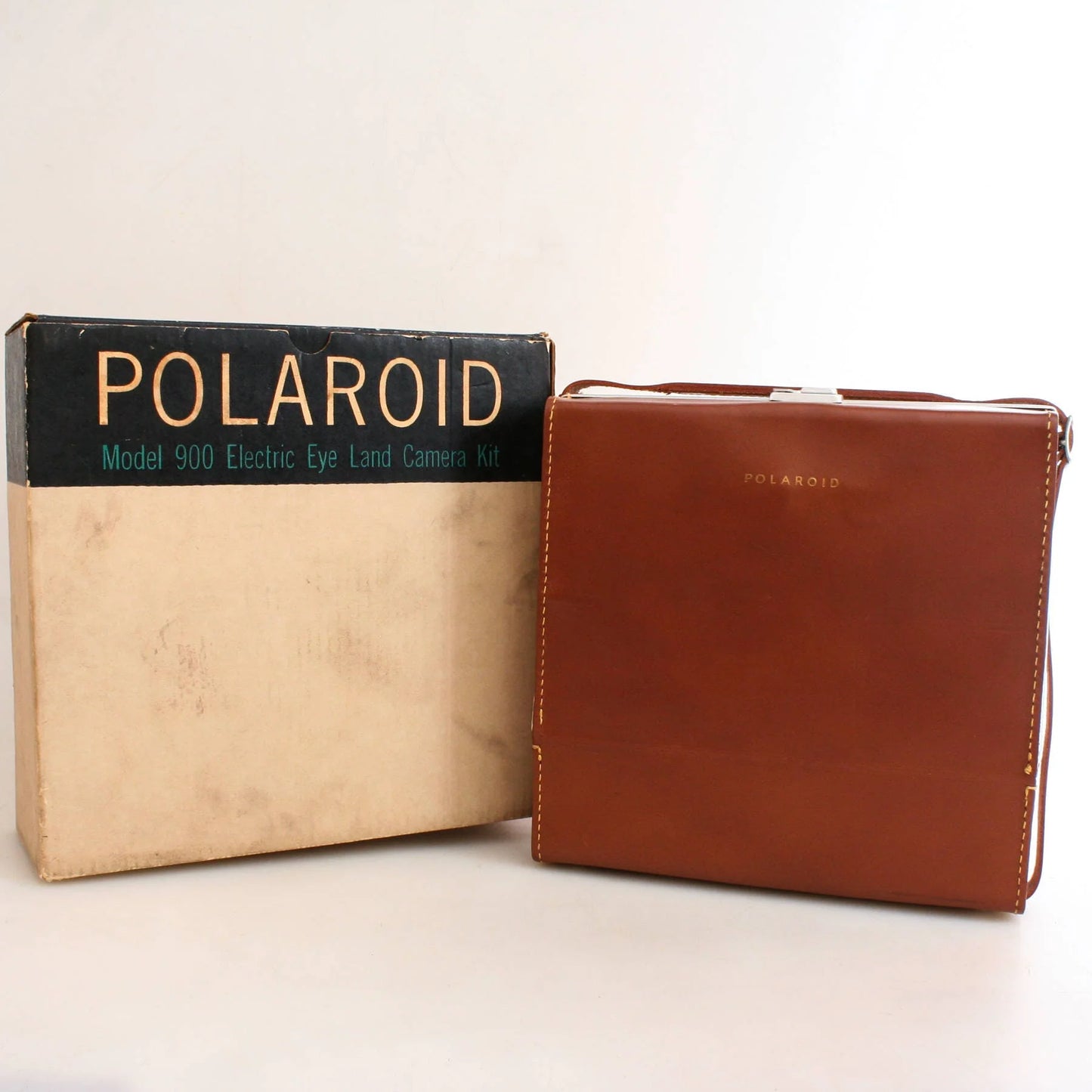 Polaroid Electric Eye Land Camera, Model 900, In Original Box w/ Manual, Flash and Carrying1Case