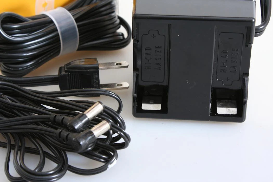 Honeywell Model 100 AC Charger in Box
