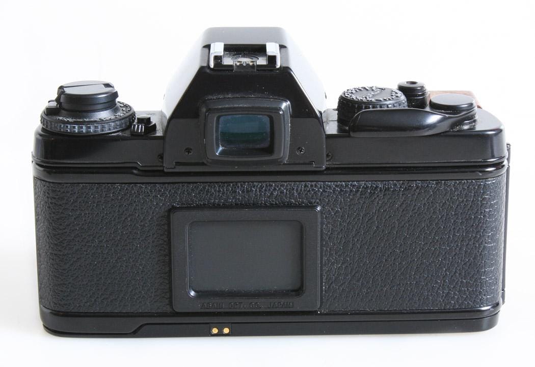 Pentax LX 35MM SLR Body with Body Cap/Data Back/Winder/Manuals