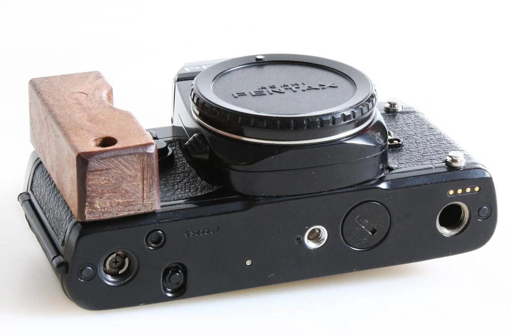 Pentax LX 35MM SLR Body with Body Cap/Data Back/Winder/Manuals