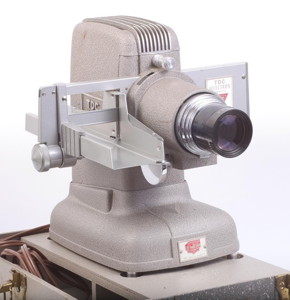 Art Deco 35mm TDC Deluxe Vivid Model D Slide Projector, Hard Case, Working
