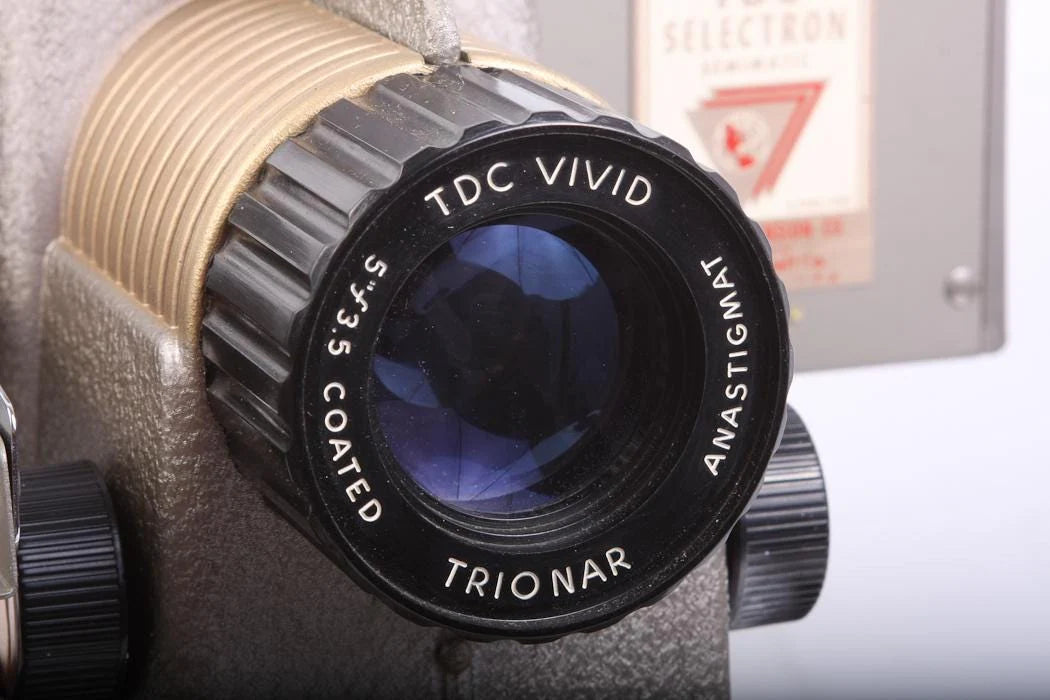 Art Deco Slide Projector, Working