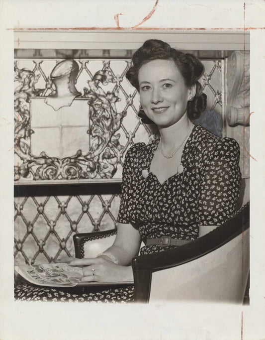 1941 PHOTO OF WIFE OF NEW YORK DISTRICT ATTORNEY