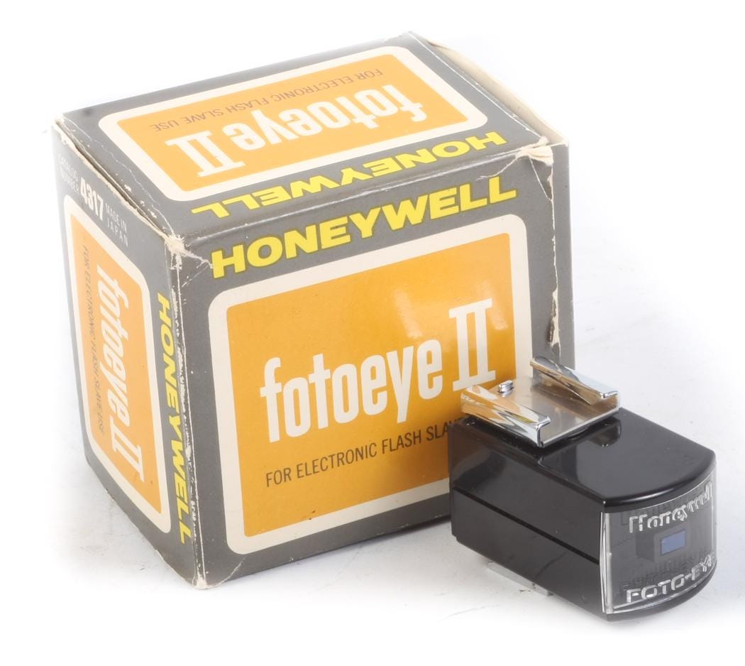 Honeywell Fotoeye II Foto Eye Light Sensitive Flash Slave NOS