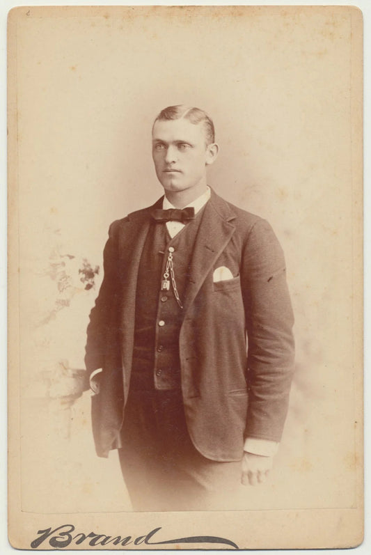 Handsome Man in Three Piece Suit w/ Pocket Square, Chain. Cabinet Card. Chicago