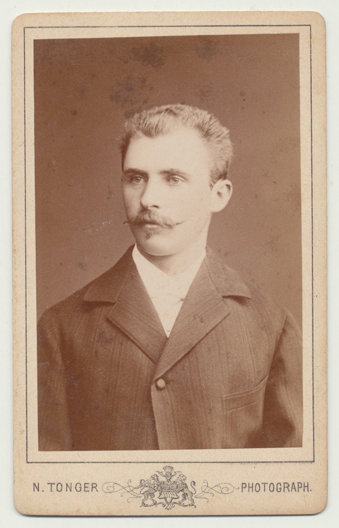 Man w/ Van Dyke. Handlebar Mustache w/ Vintage Soul Patch. CDV. Dusseldorf.