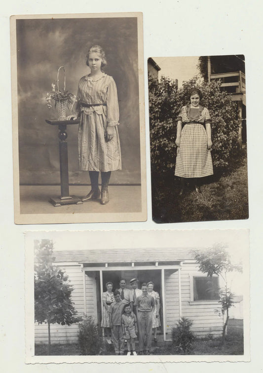 Large Lot of Found Photos. Snapshots. 25 Silver Prints. People and Places.