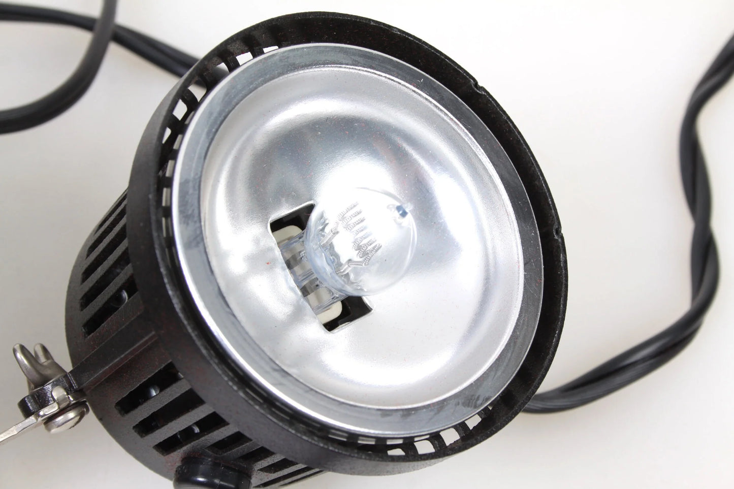 Video Light Spot on Flood Quartz Bulb Working in Original Case