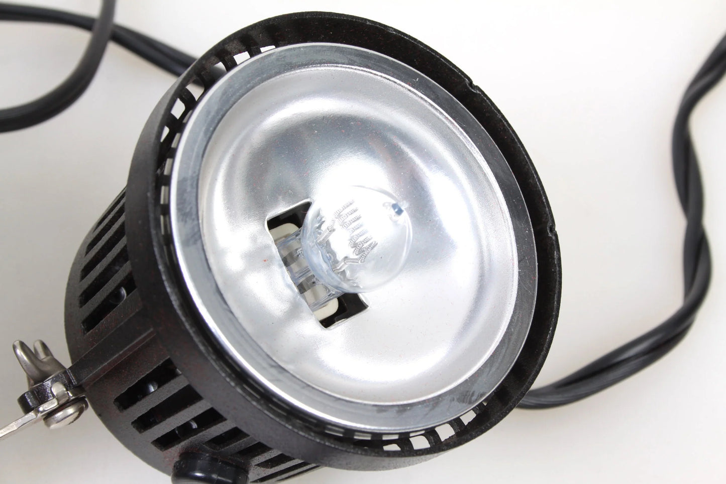 Video Light Spot on Flood Quartz Bulb Working in Original Case