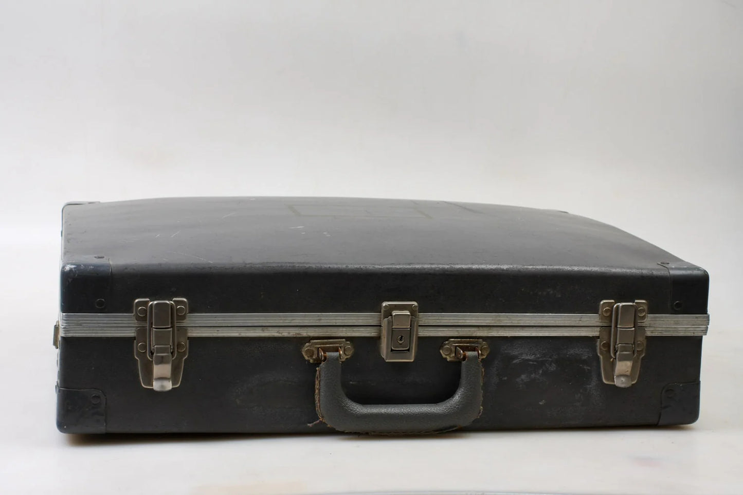 Vintage Travel Case w/ Foam Top