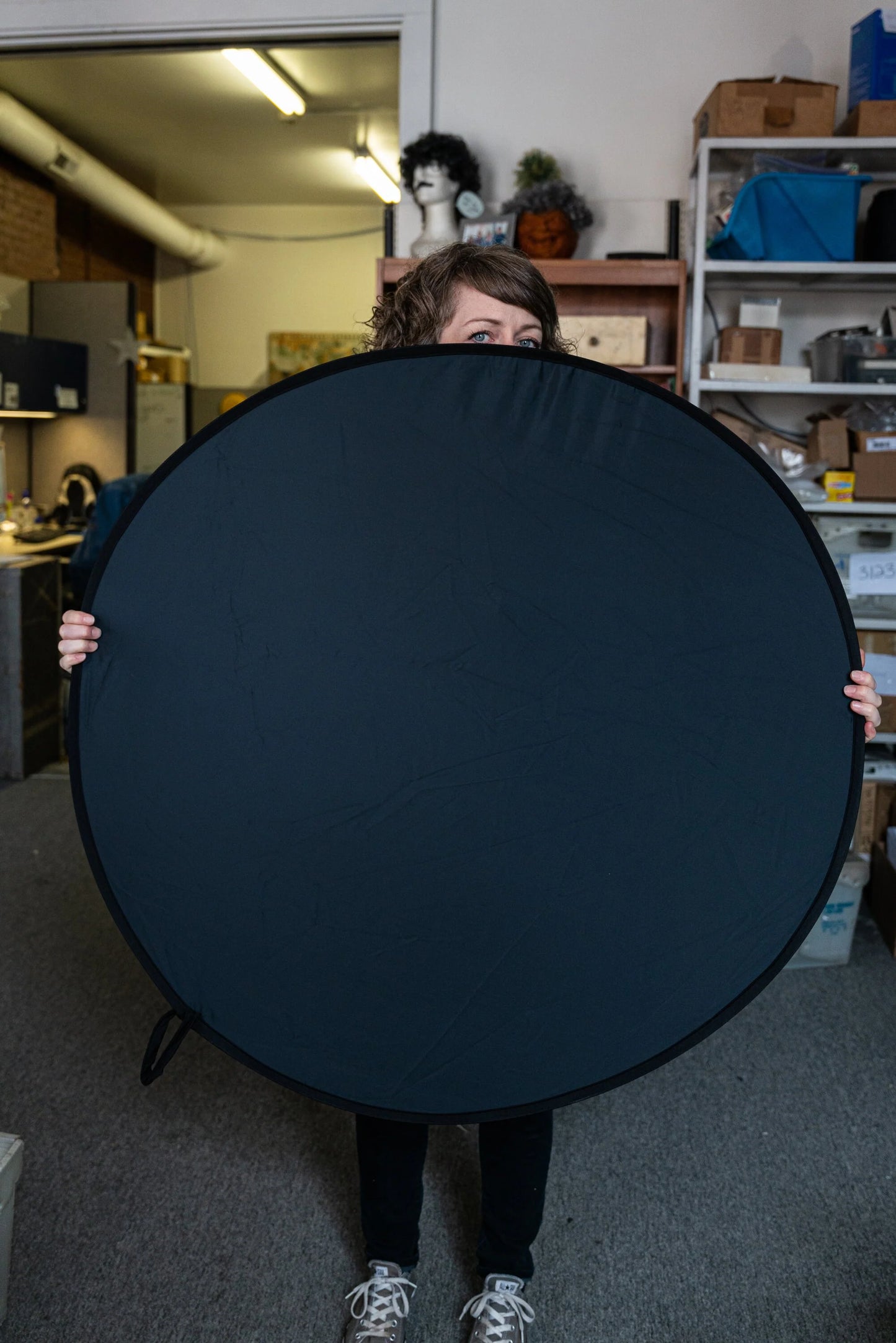 Pop Up 38in Black Light Diffuser / Backdrop