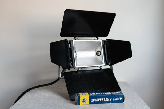 Professional Video Light w/ 4 Way Barn Doors - Vintage w/ New Old Stock Bulb