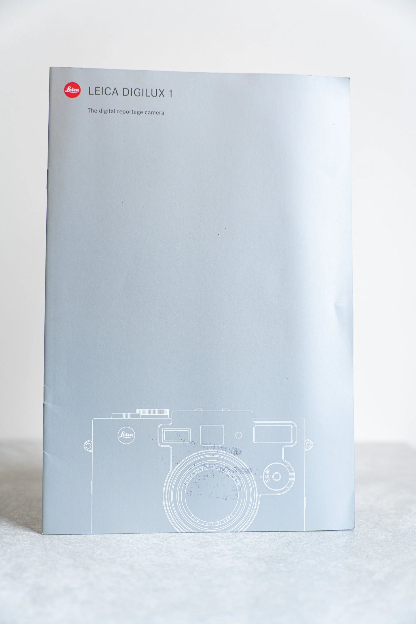 Leica Digilux 1 Product Brochure