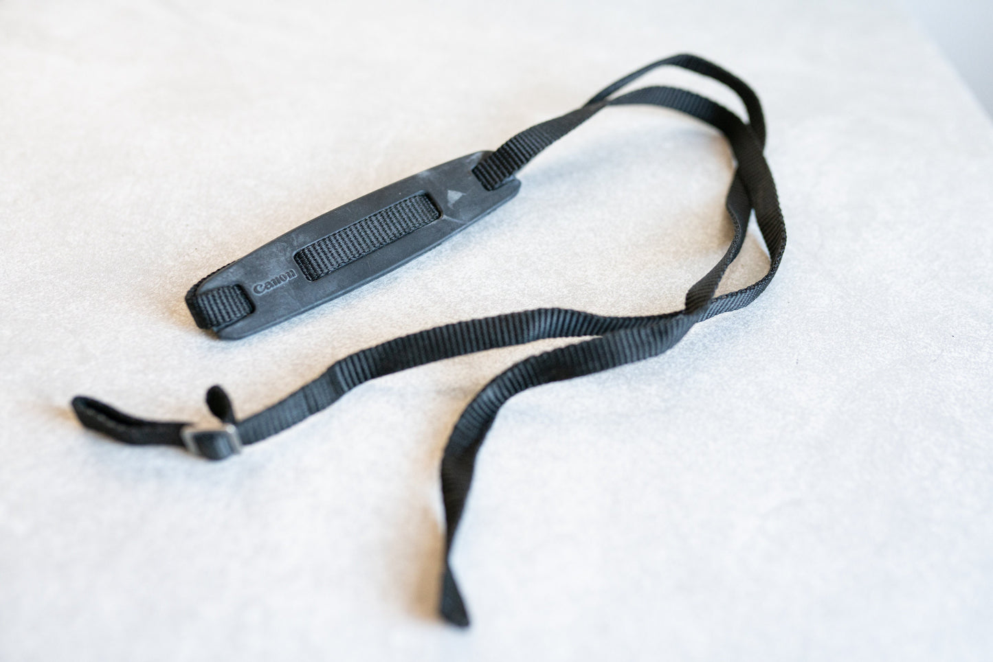 Canon Camera Neck/Shoulder Strap - Vintage - Black