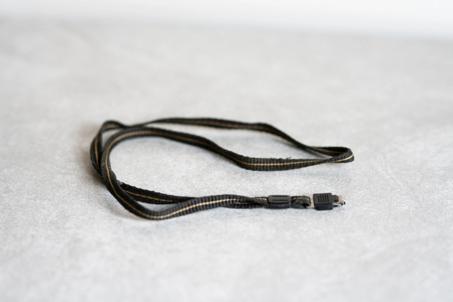 Vintage Camera Strap - Back and Dark Tan