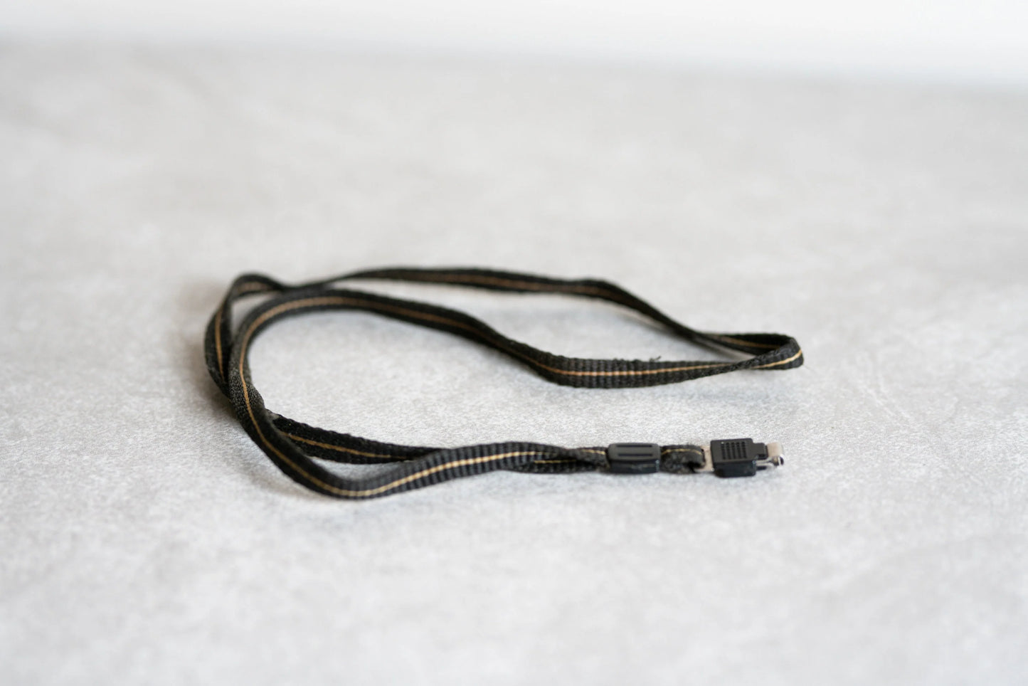 Vintage Camera Strap - Back and Dark Tan