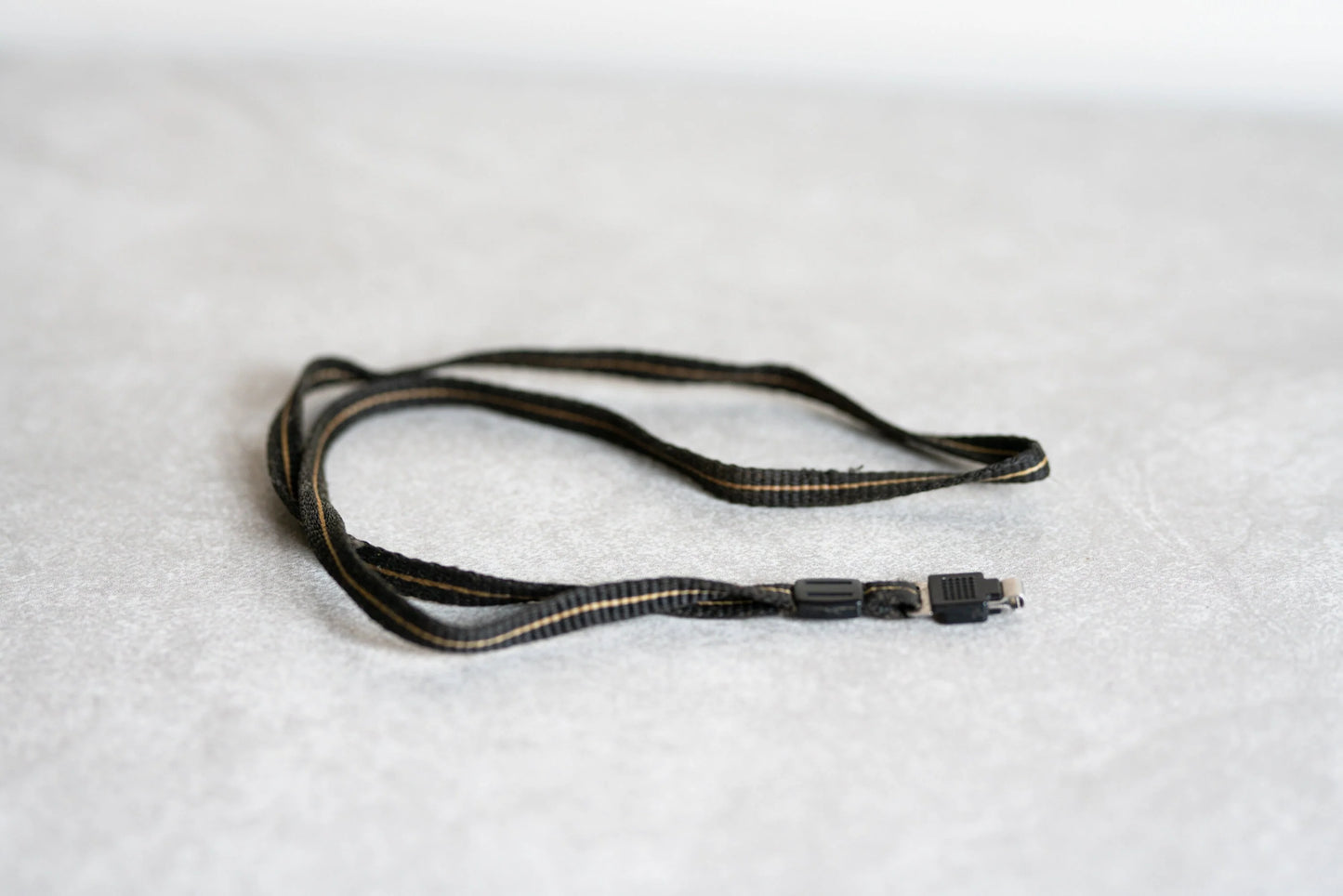 Vintage Camera Strap - Back and Dark Tan