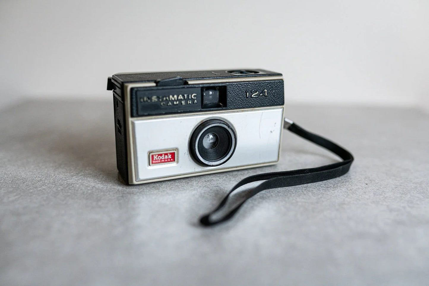 Kodak Instamatic Camera 124 - Type 126 Film Camera - For Display Only