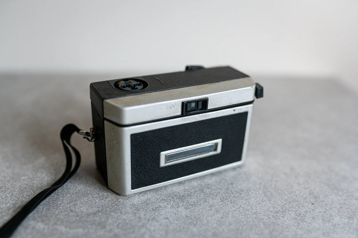 Kodak Instamatic Camera 124 - Type 126 Film Camera - For Display Only
