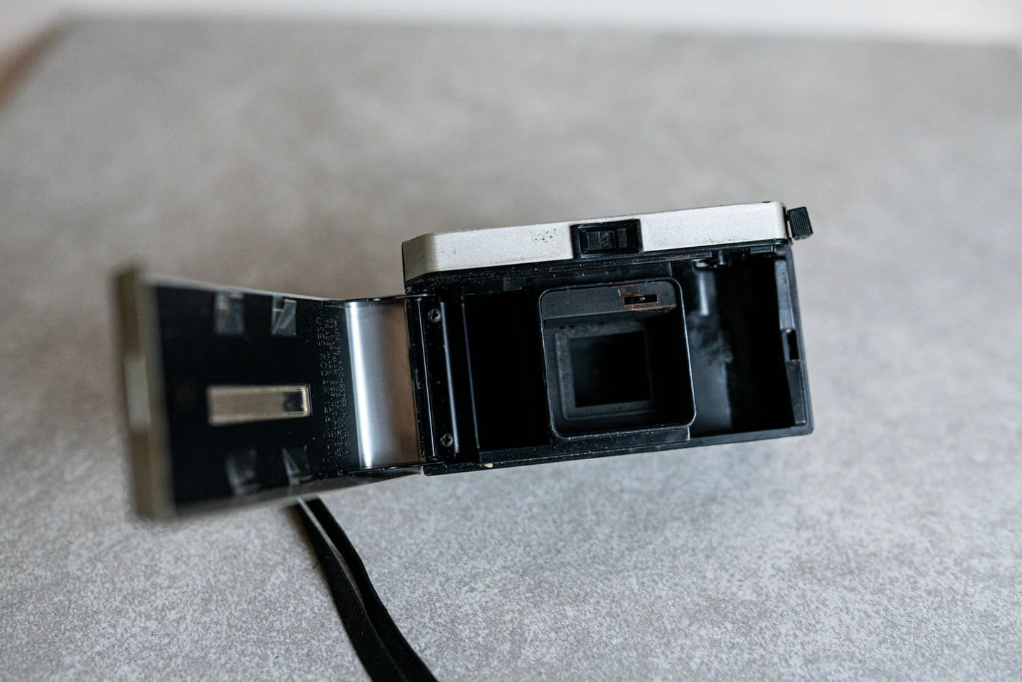 Kodak Instamatic Camera 124 - Type 126 Film Camera - For Display Only