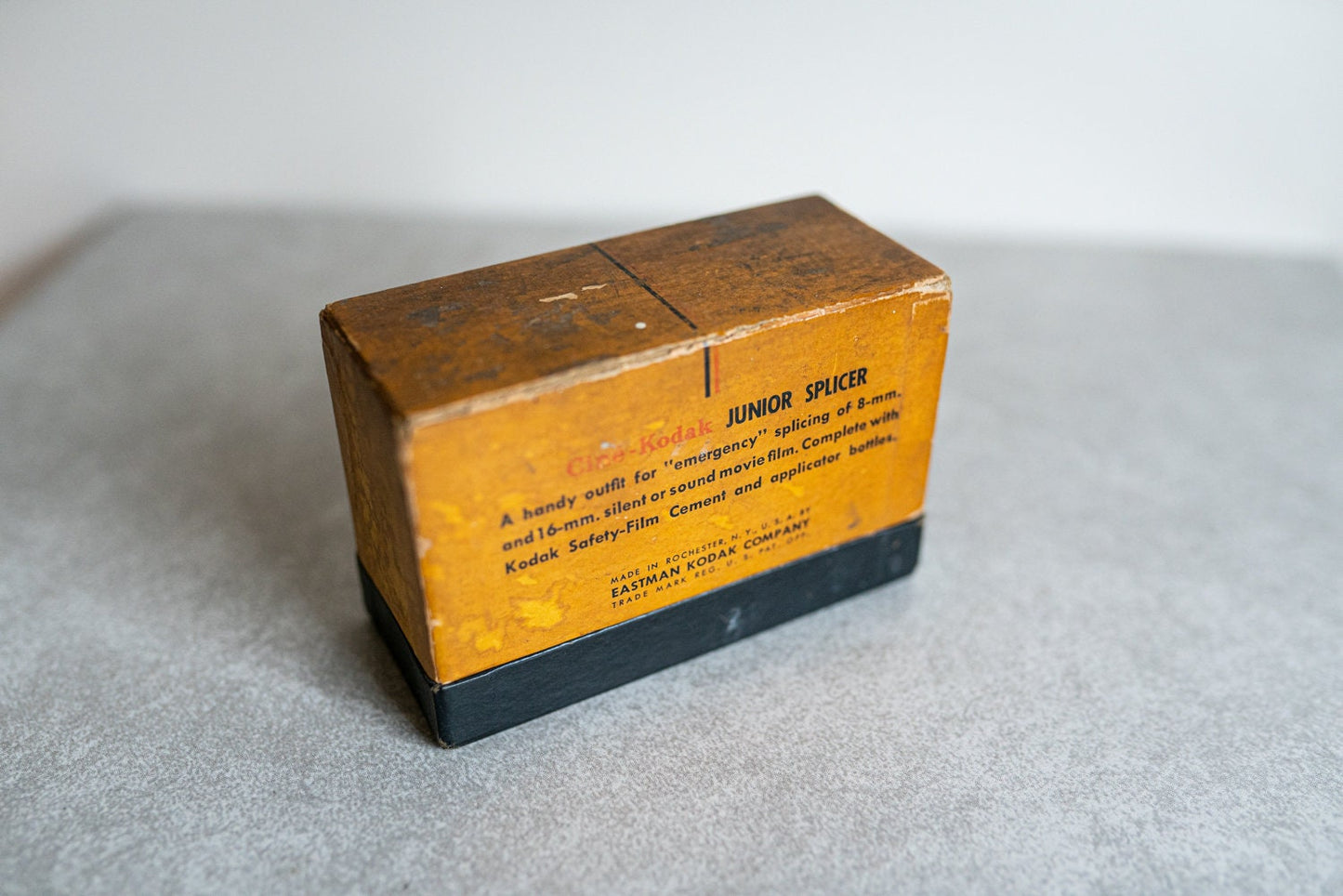 Ciné-Kodak Junior Splicer Box - Box Only