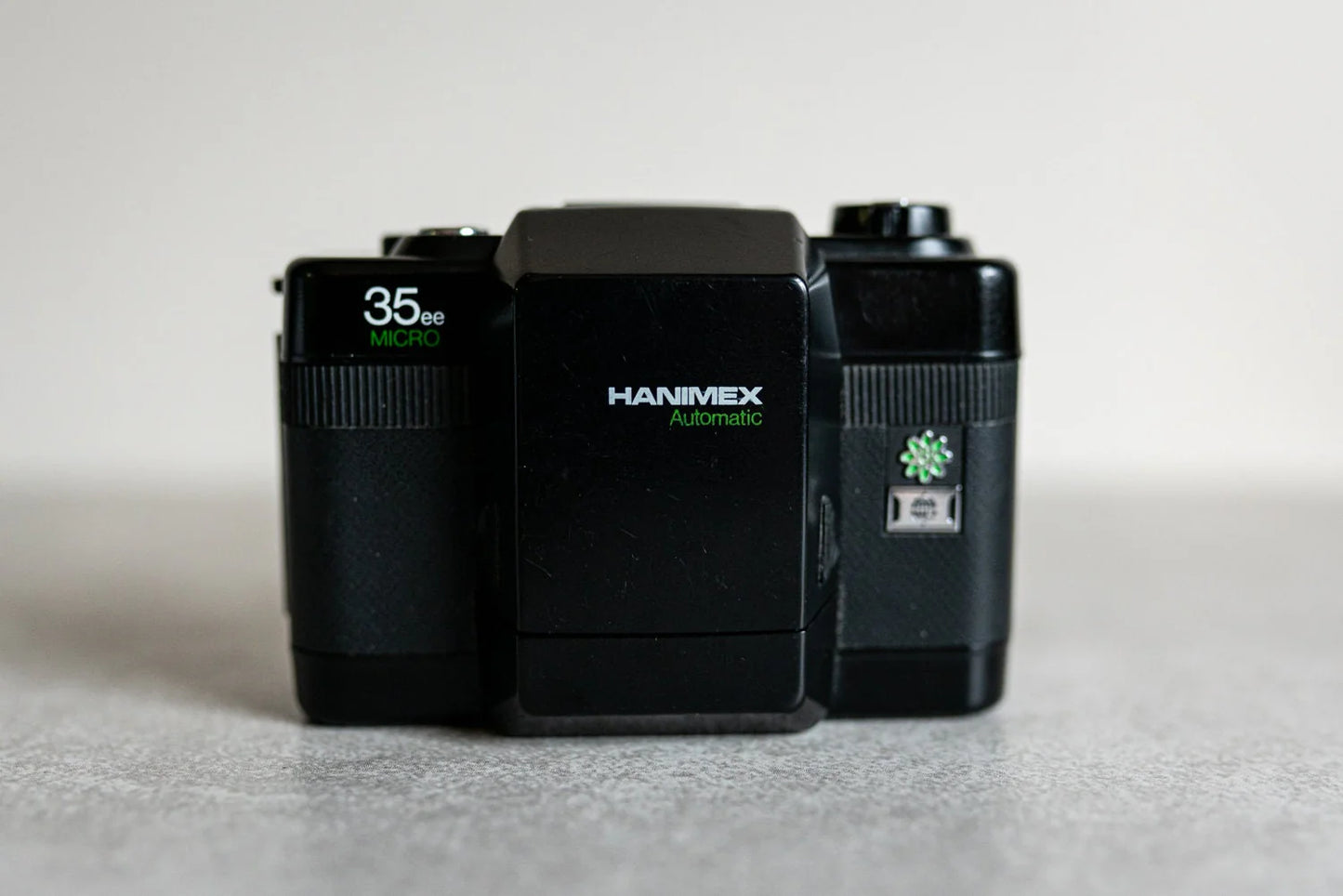 Hanimex 35ee Micro Compact 35mm Camera