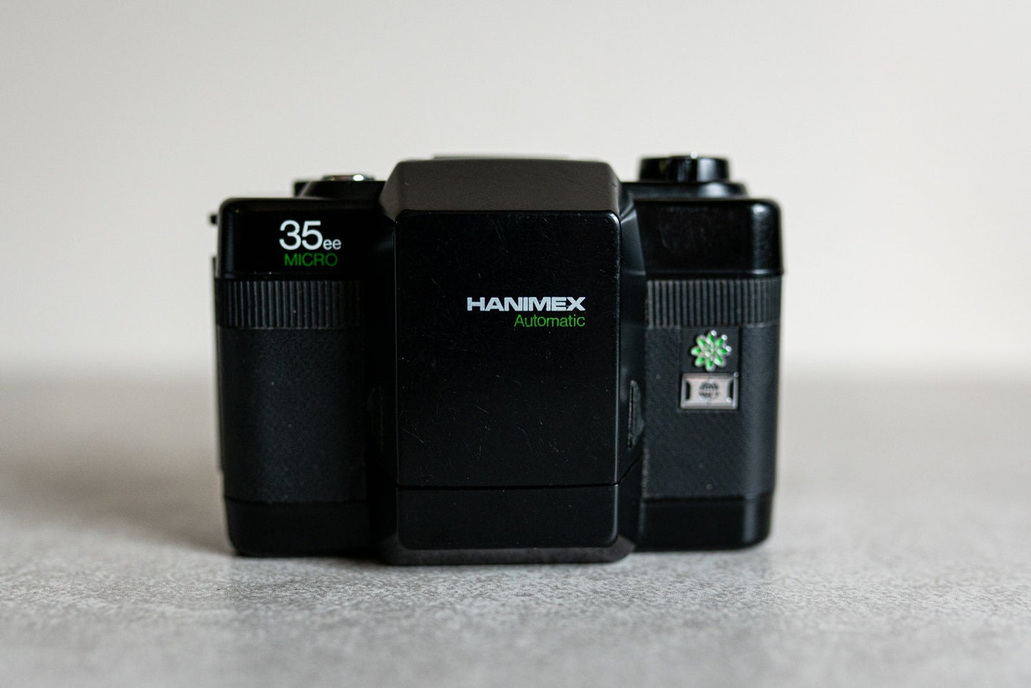 Hanimex 35ee Micro Compact 35mm Camera