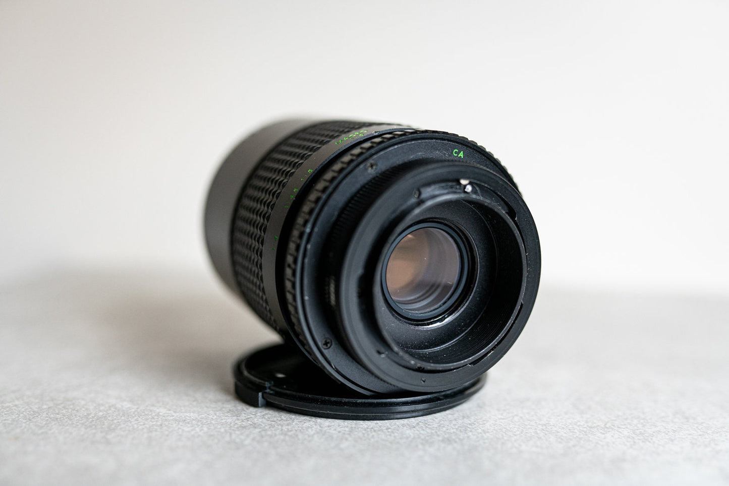 Makinon 500mm f8 Reflex Telephoto Mirror Lens for Canon FD Mount Cameras (AE1/AE1P/A1/F1)