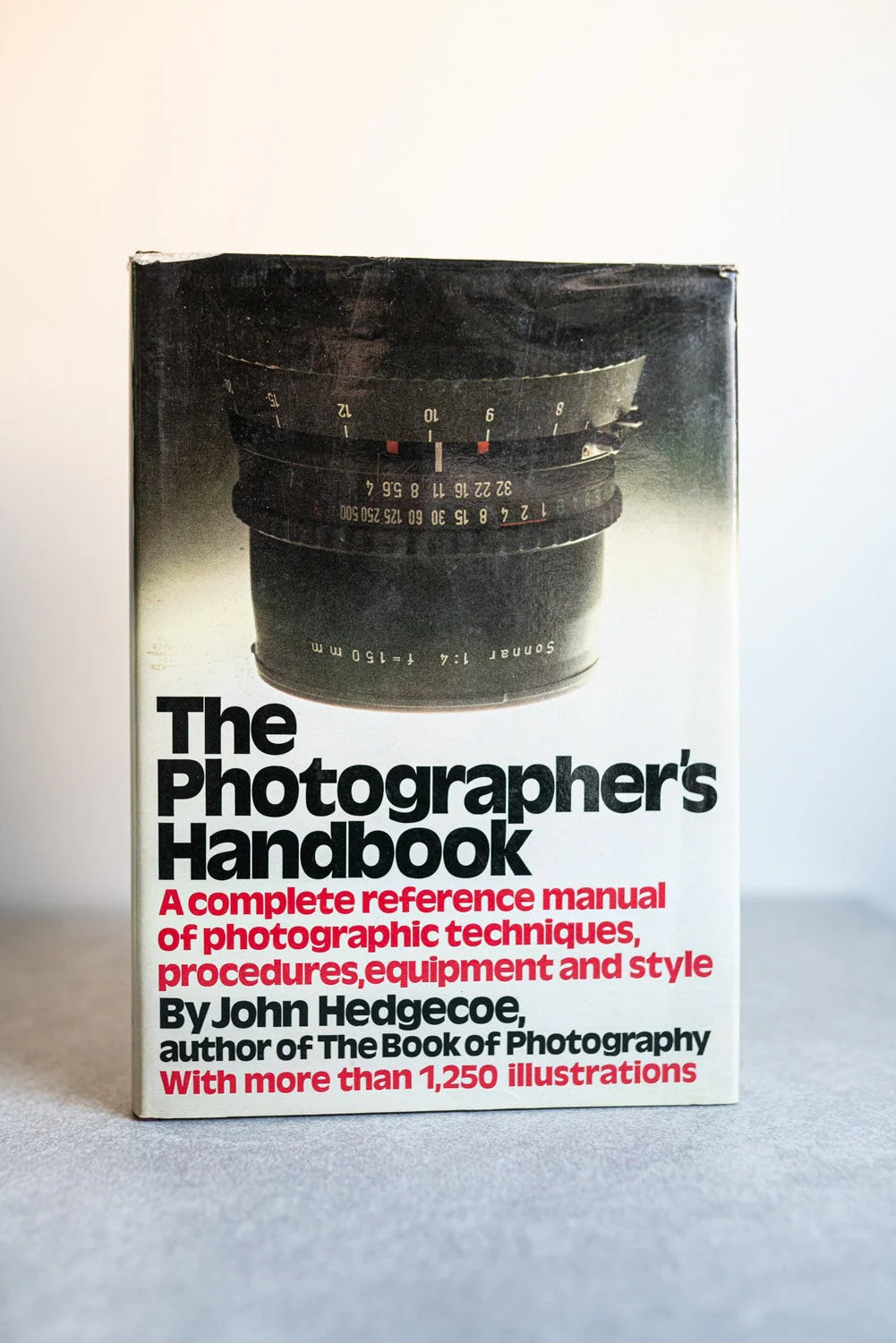 The Photographers Handbook Second Edition Fully Revised by John Hedgecoe