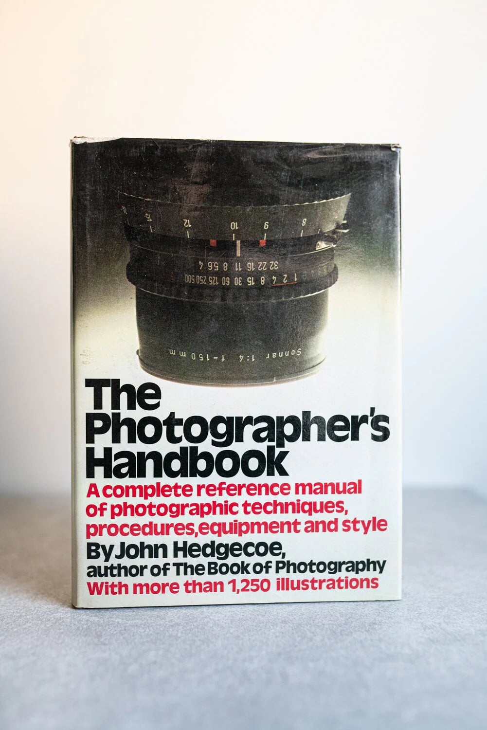 The Photographers Handbook Second Edition Fully Revised by John Hedgecoe