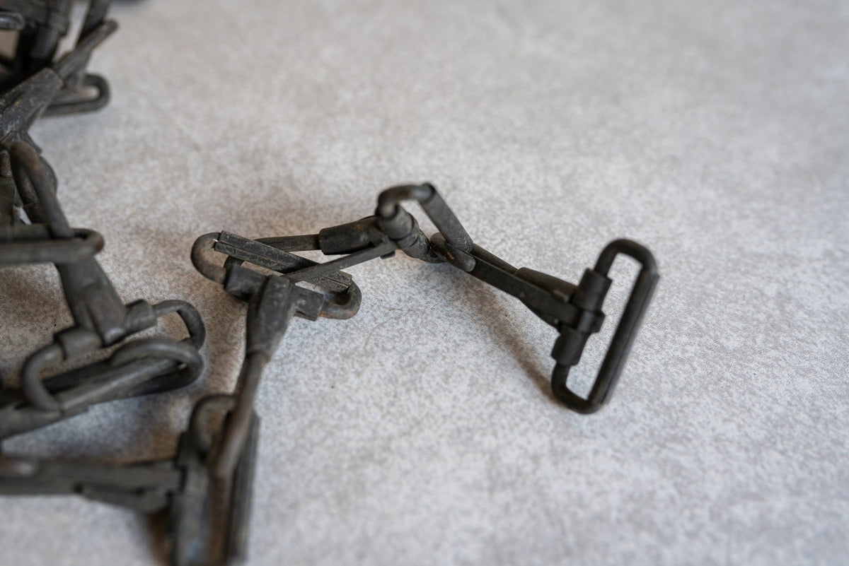 Metal Clip Chain Set - Vintage - 34 Metal Clips