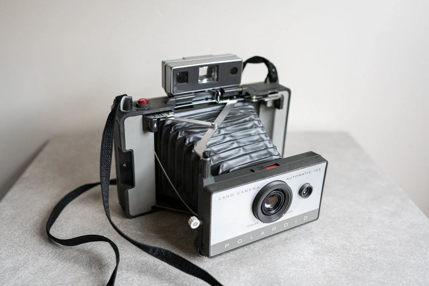 Polaroid 103 Land Camera - Vintage