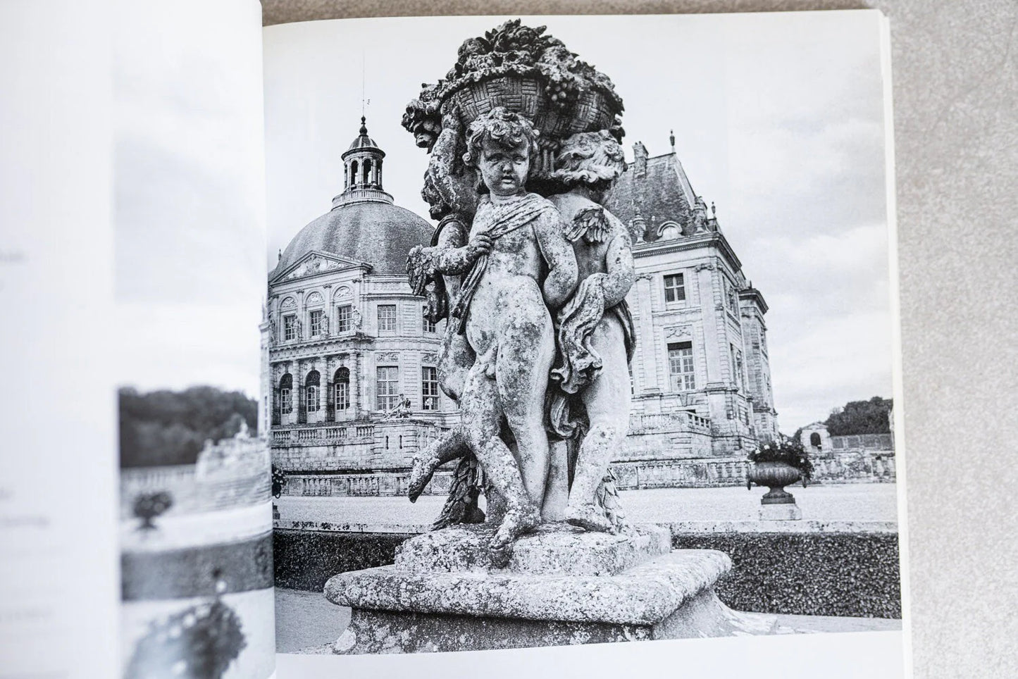 Literary Paris: Photography and Commentary by Jeffrey Kraft