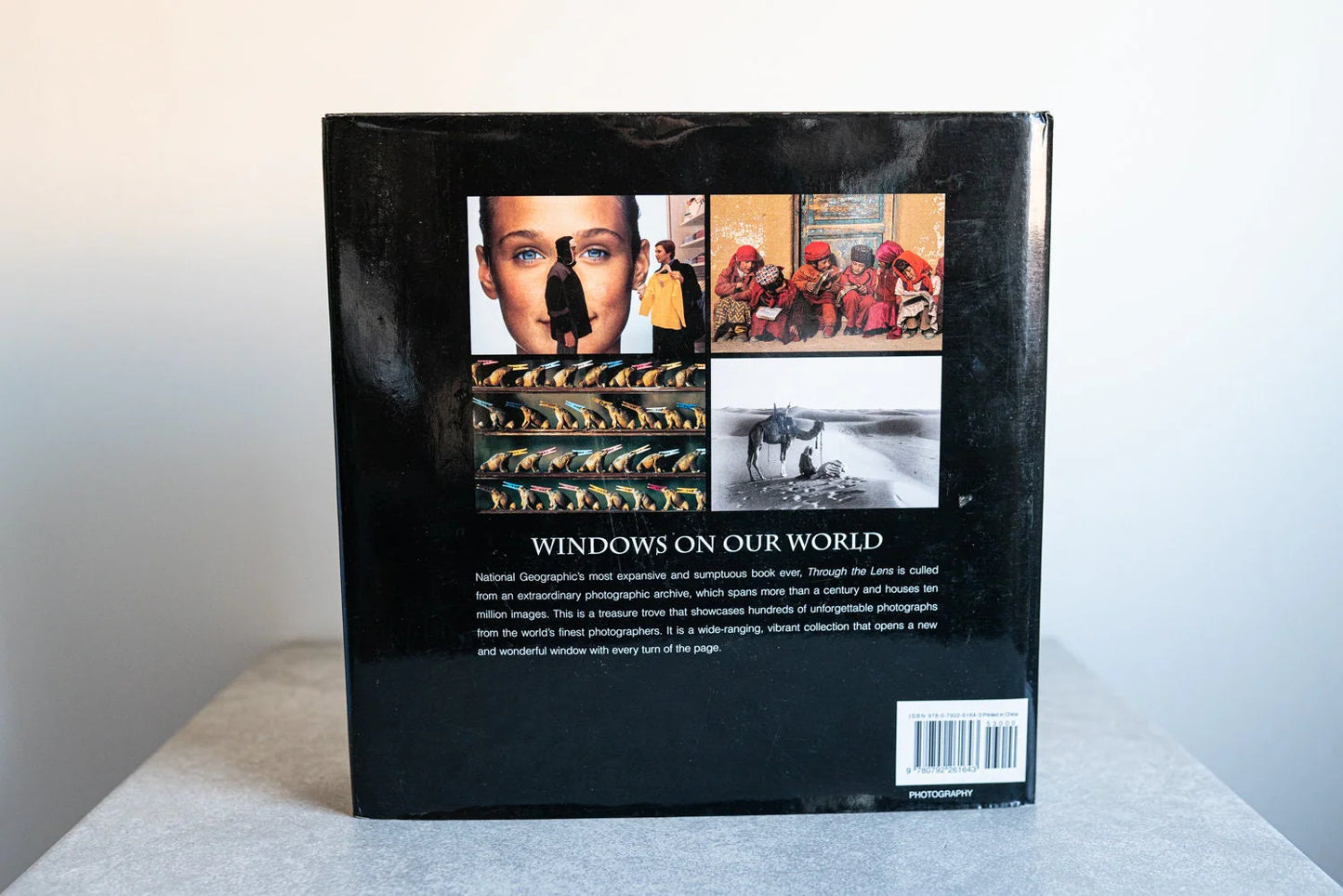 Through the Lens: National Geographic Greatest Photographs - Hardcover