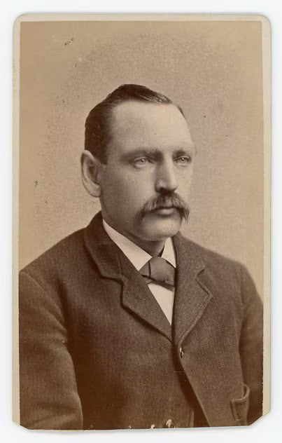 Portrait of a Well Groomed Man - E. E. Sawtelle - Biddeford, ME - Vintage CDV