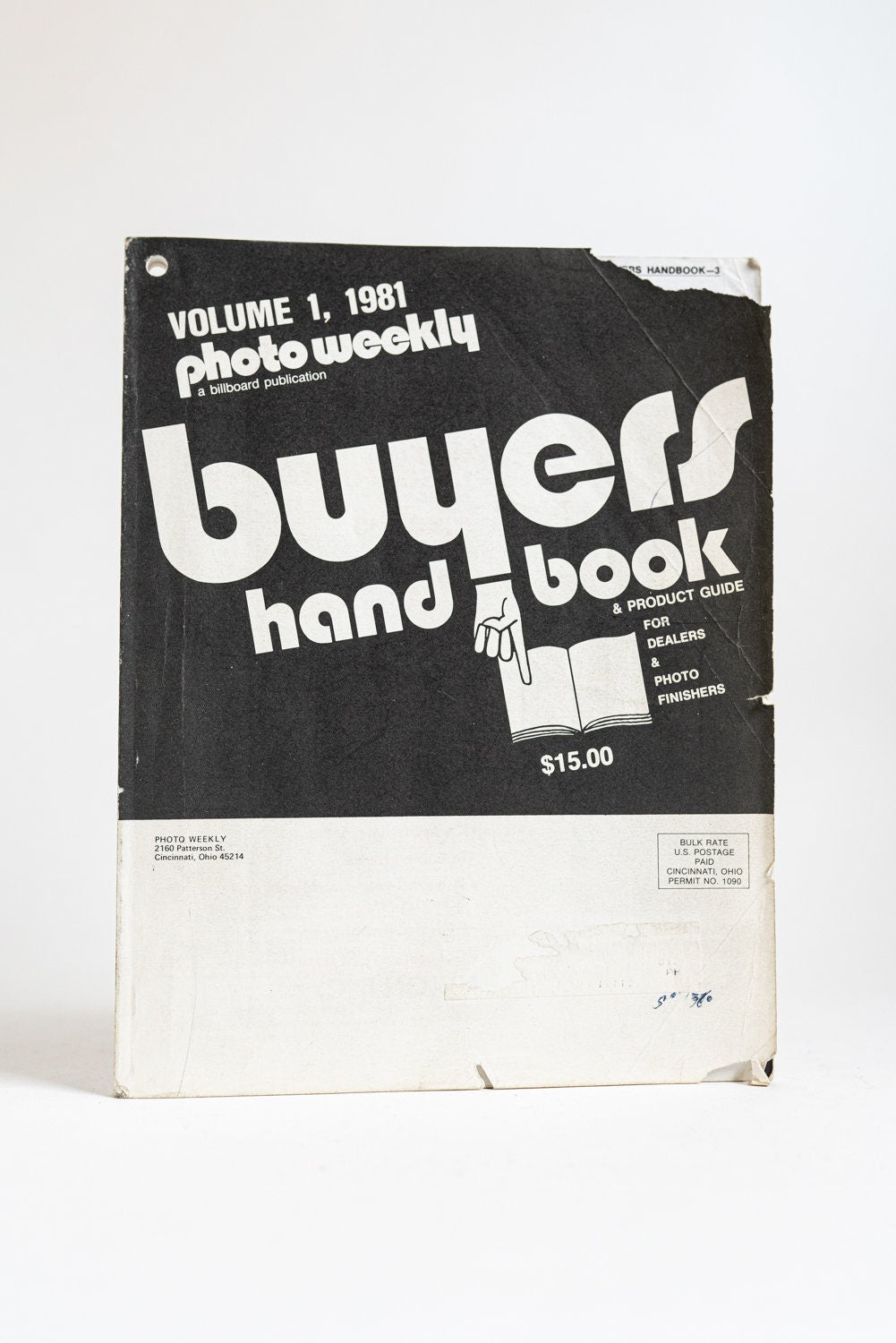 Vintage Photo Weekly Buyers Hand Book w/ Blue Book Section - Volume 1, 1981