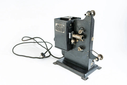 Kodascope Eight Model 40 Antique Movie Projector - For Display / Prop Only