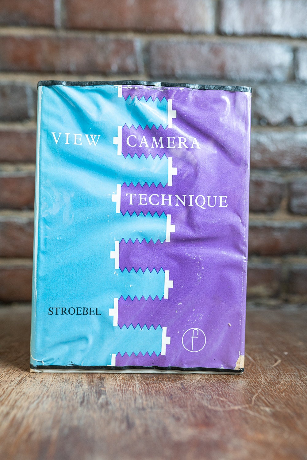 Leslie D Stroebel - View Camera Techniques - Hard Cover