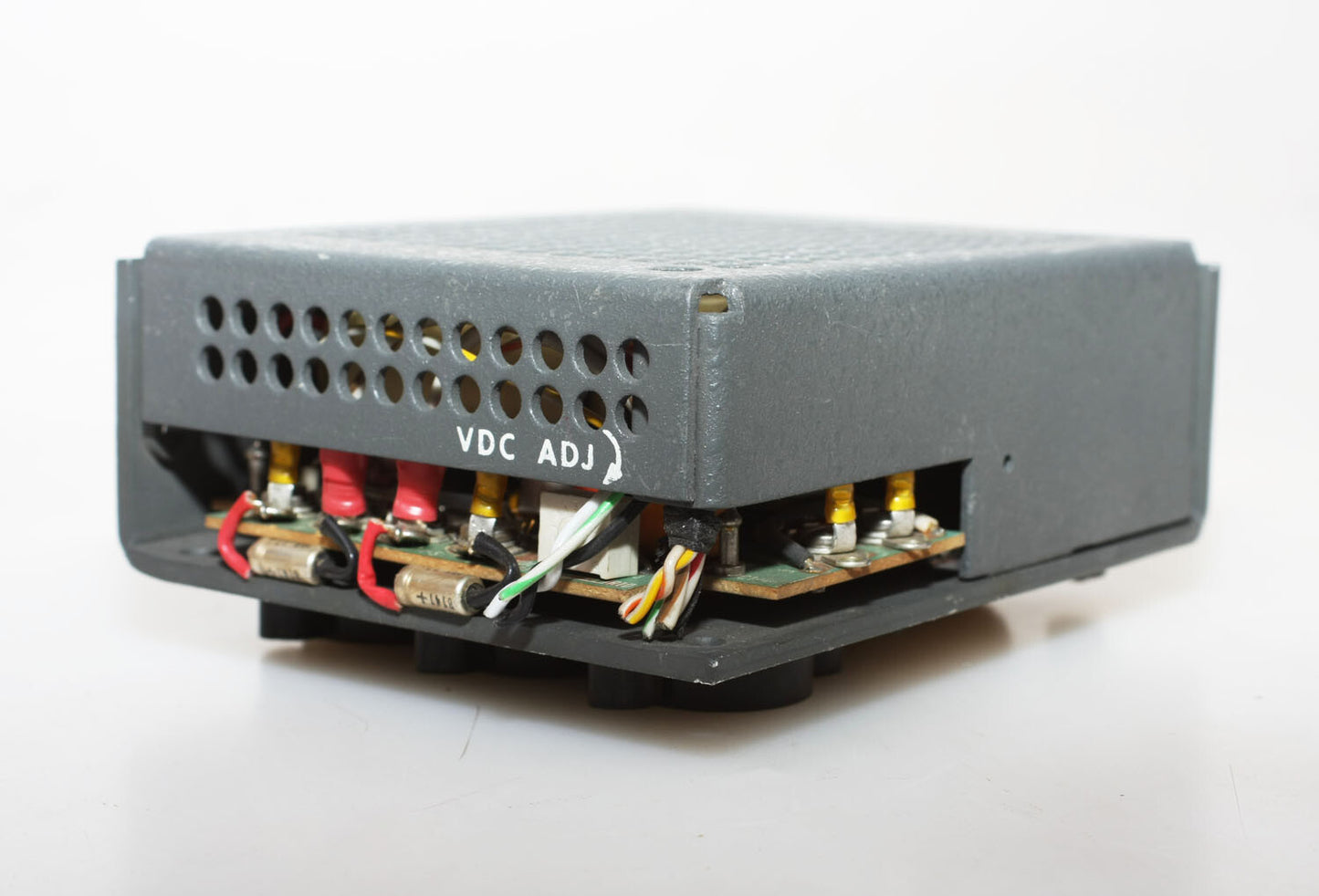 Lambda LNS-Y-5-OV Power Supply 5VDC 6 Amps 120/230 VAC - NOS