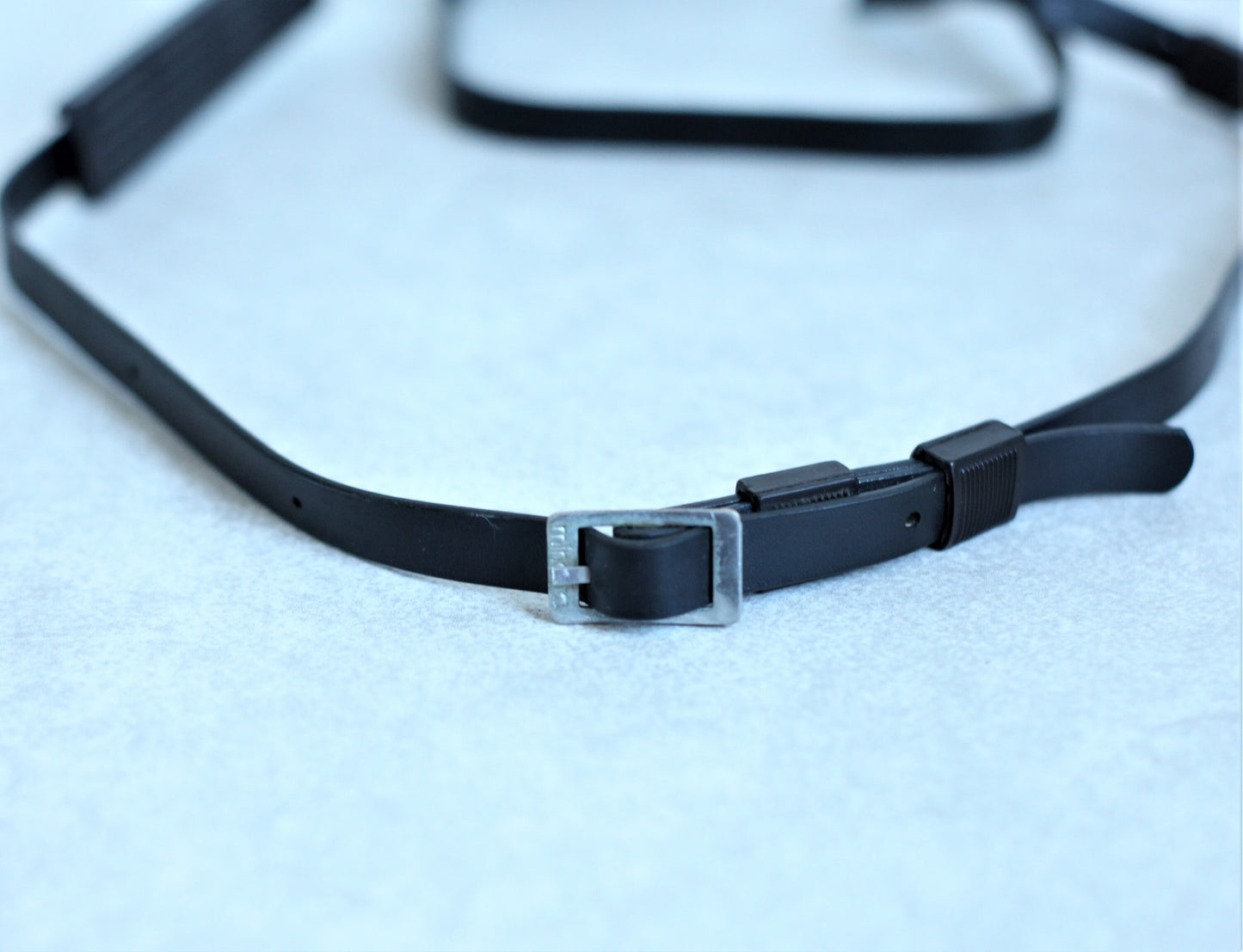 Minolta Black Vinyl Camera Neck Strap